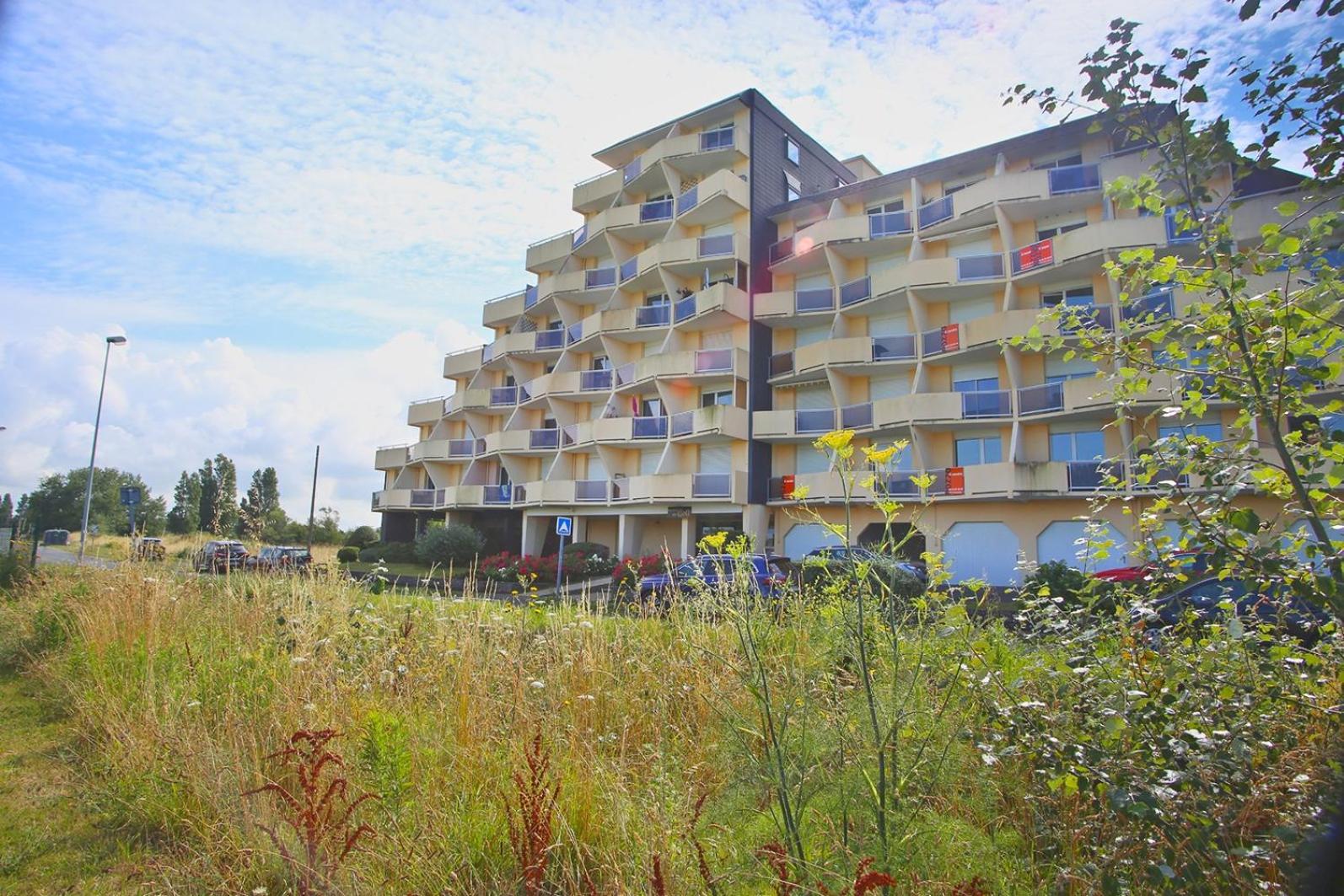 La Brise De Donville - A 300M De La Plage Exterior photo